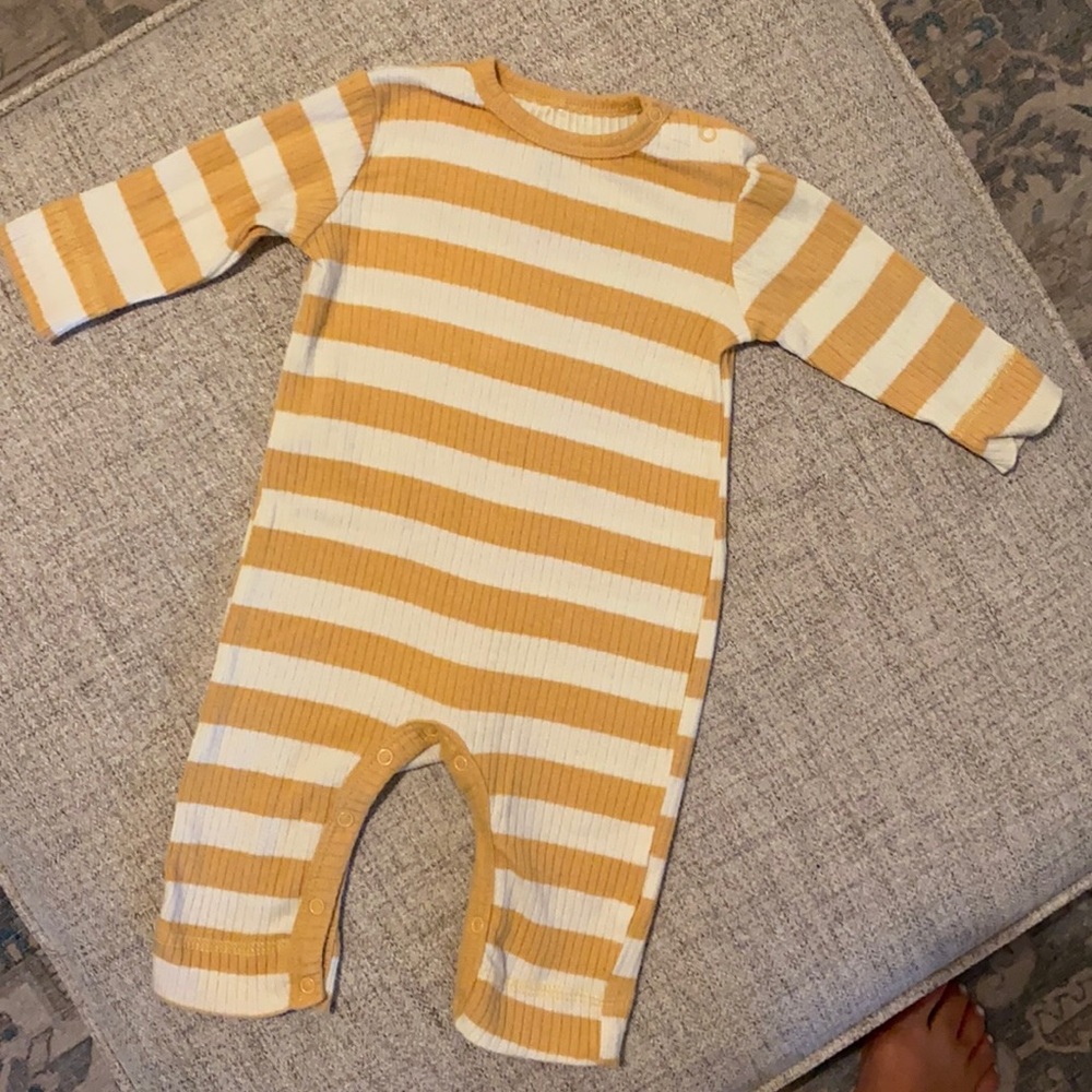 Chick Pea ribbed long sleeve onesie